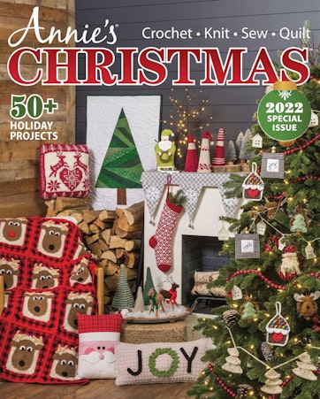 The Plaid Christmas Tree Wall Hanging Crochet Pattern - Love & Stitch